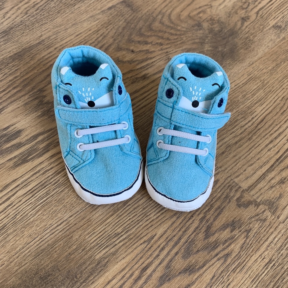 Blue & White Baby/Infant Animal N.W.O.T Shoes S 3
